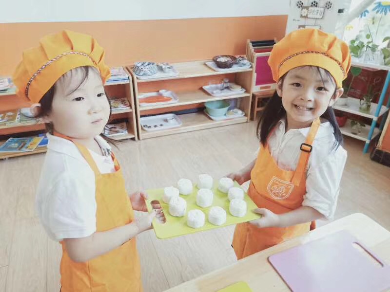 月儿圆圆 月饼甜甜——新天际幼儿园中秋活动回顾